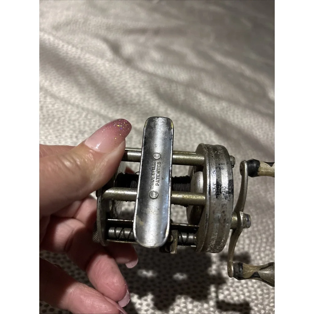 Vintage Shakespeare Criterion No. 1960 Model GE Casting Fishing Reel